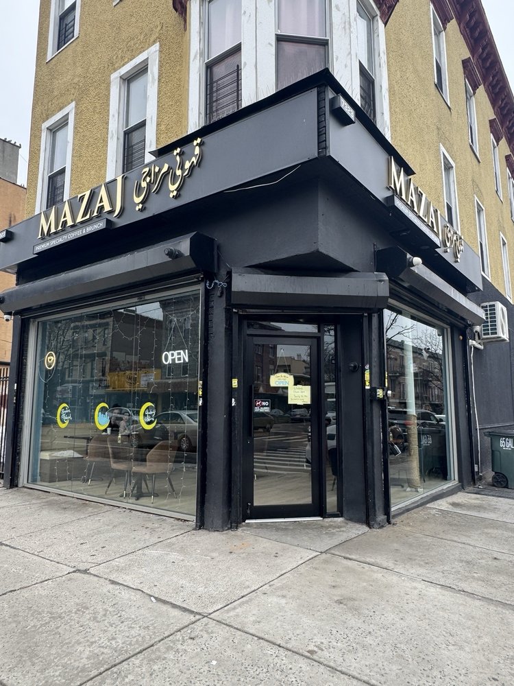 Food and coffee at Mazaji
